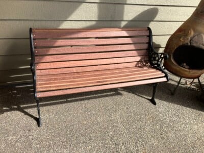 Wooden bench made of Cumaru.
